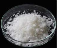 Sorbitanes: Monolauratos, Monoestearatos y Monooleatos de Sorbitan conocidos también como: Tween, 20, 60 y 80, etoxilados a 20 moles.